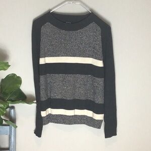 Gap > Gray Striped Sweater Small